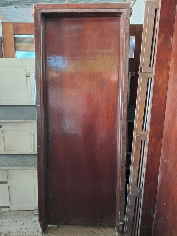 Item 882909 - Image 1