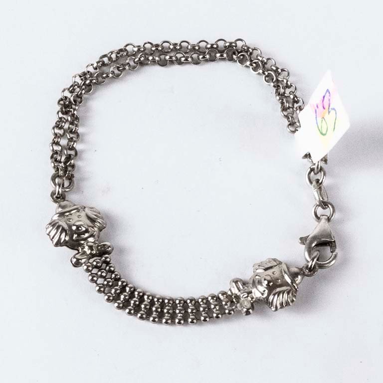 Lote anterior: Pulsera de plata en cadena