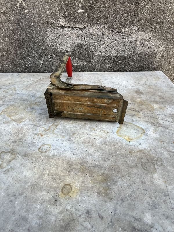 Máquina para cortar alimentos en bastones de chapa galvanizada con mango de madera inglesa - imagen 7