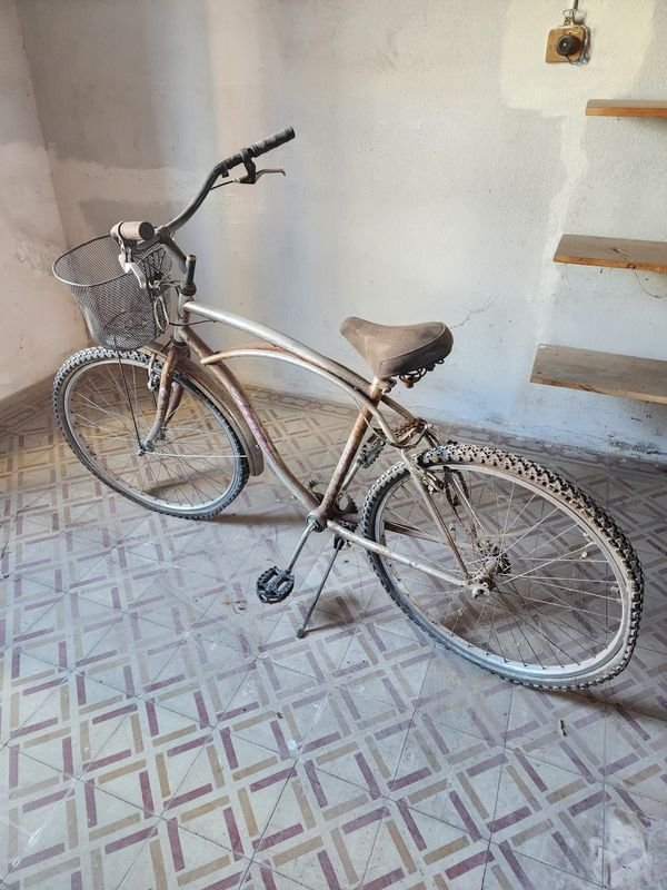 Bicicleta Playera Usada con Canasto - imagen 1
