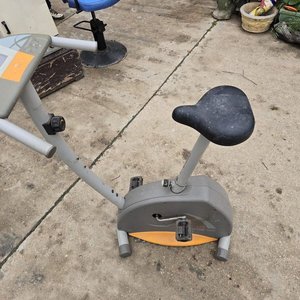 Bicicleta de Ejercicio Estática Gris y Naranja - imagen 2
