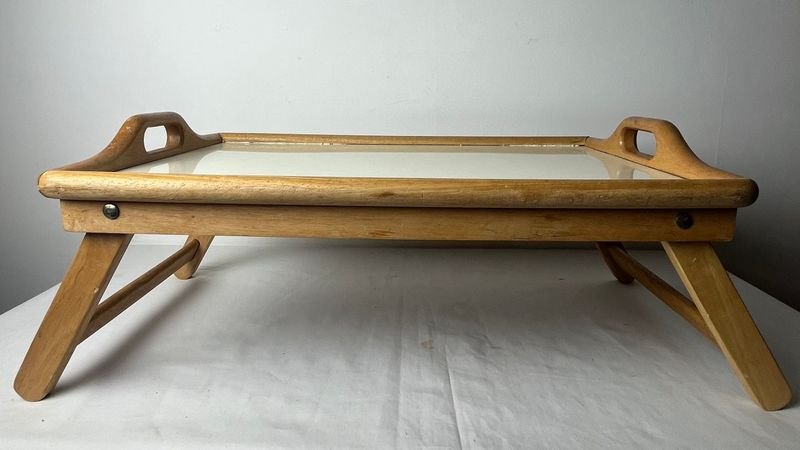 Mesa desayunador en madera con accesorios - imagen 5