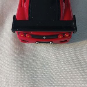 Lote siguiente: Miniatura Ferrari 360 GTC Roja
