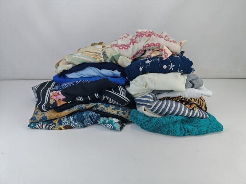 Lote anterior: Blusas de Dama en Venta - Variedad de Colores y Estilos