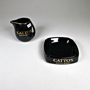 Jarra y Cenicero de Loza Inglesa "Catto's Scotch Whisky" - imagen 2