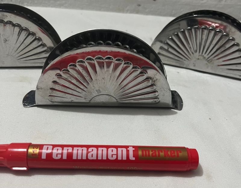 Servilleteros de Metal con Diseño en forma de Abanico - imagen 2