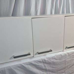 Mueble Aéreo de Cocina Blanco con Tres Puertas - imagen 2