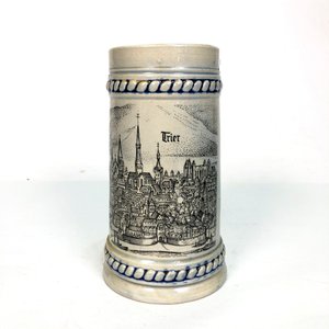 Jarra de Cerveza de Porcelana Alemana "Western Germany" con Paisaje Urbano y Monograma - imagen 2