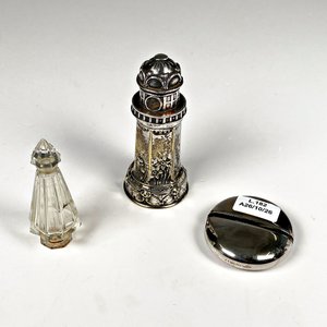 Tres piezas Dunhill: Perfumeros y estuche de metal plateado - imagen 1
