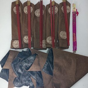 Juego de Palillos Orientales con Funda y Individuales Bordados - imagen 3
