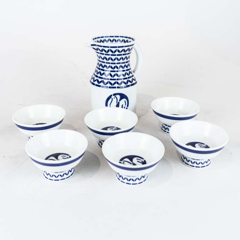 Lote anterior: 7 Piezas de porcelana española decorada  - Medidas: 18 y 6cm 