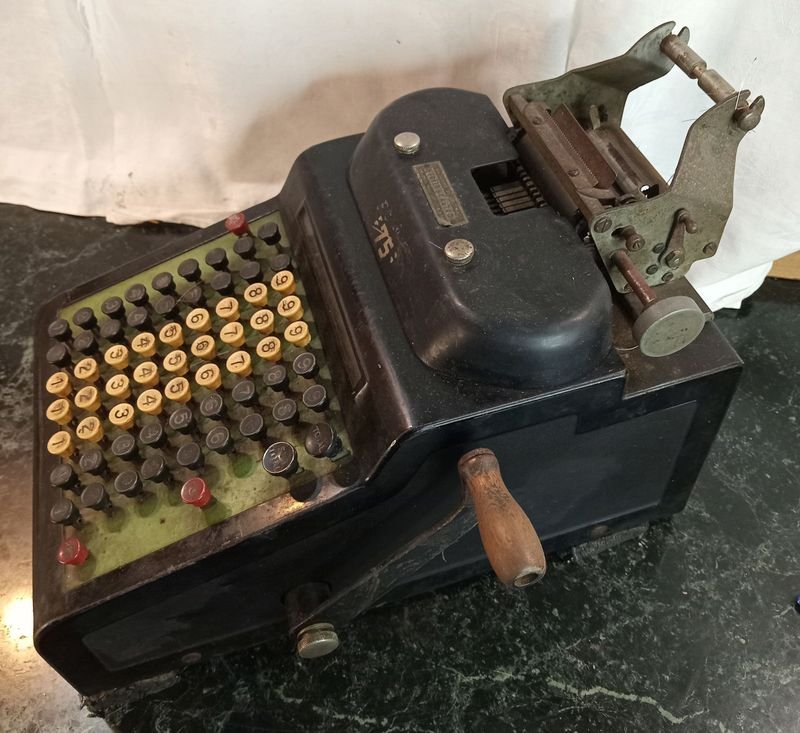 Item 880083 - Image 1