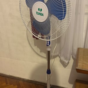 Lote anterior: Ventilador de Pie Tunda Blanco y Azul Funciona