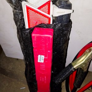 Juego de Cables de Batería y Triángulos Reflectivos de Seguridad - imagen 3
