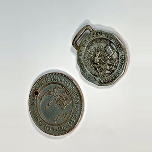 Dos Medallas: Artigas con El Chaná y Colonia del Sacramento - imagen 4