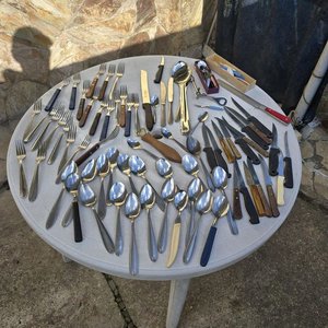 Lote Variado de Cubiertos Metálicos y Utensilios de Cocina - imagen 1