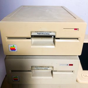 Computadora Vintage Apple IIe con Disquetera y KoalaPad - imagen 3