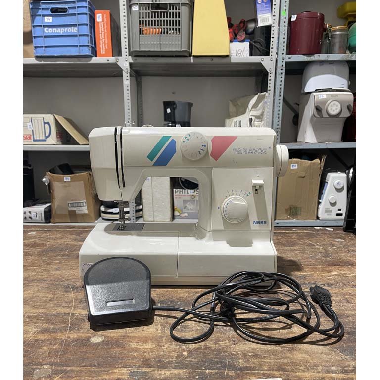 Máquina de Coser Panavox N595 Blanca con Pedal