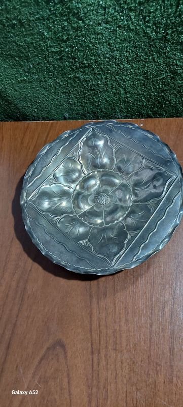 Centro de mesa en metal estilo renacimiento - imagen 2