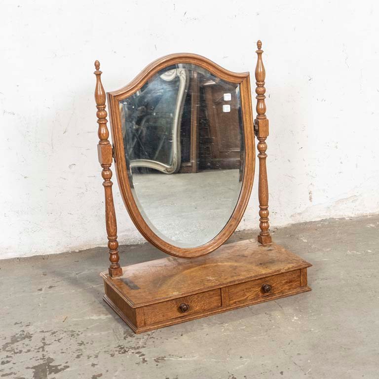 Lote siguiente: Mesa de vestir con espejo y cajoncitos