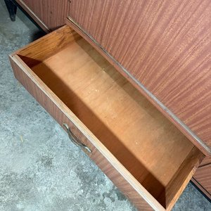 Trinchante de madera con cajón y puertas - imagen 8