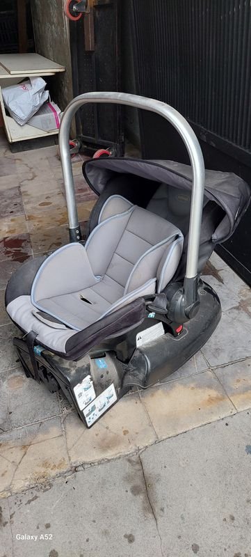 Asiento de seguridad para niños en buen estado - imagen 3