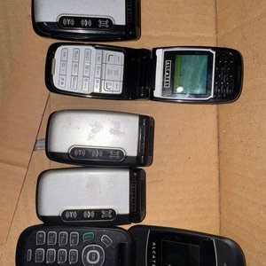 Lote siguiente: Lote de 5 Celulares Alcatel Usados