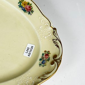 Fuente de porcelana Limoges ,decorada aves y flores 42 x 22 cm - imagen 4