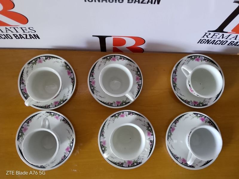 Lote anterior: Juego de té porcelana con patrón floral