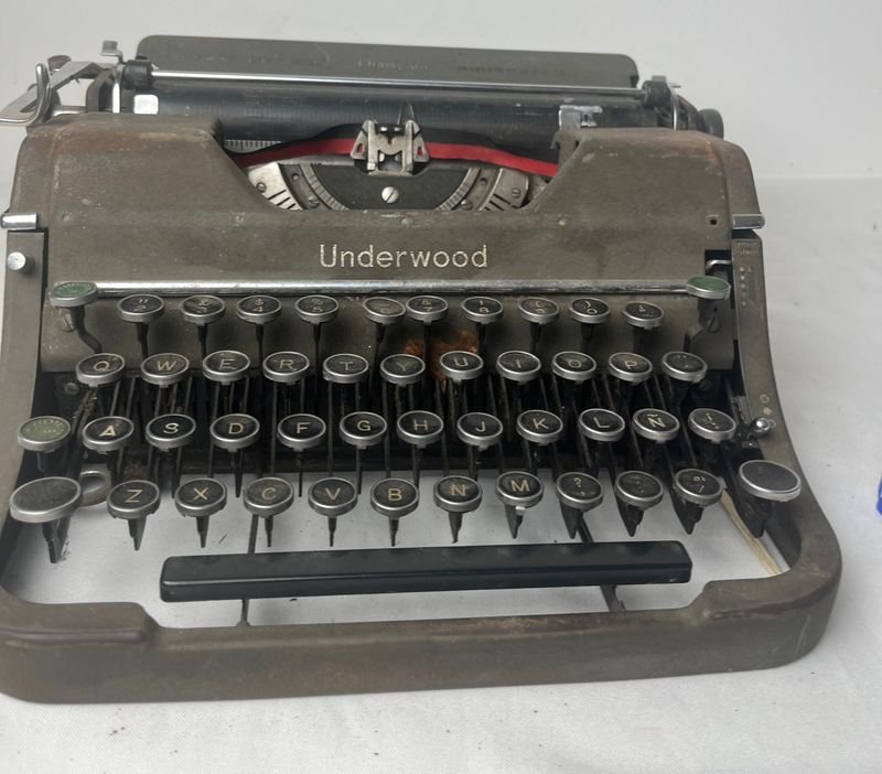 Máquina de escribir clásica para escritura manual - imagen 5