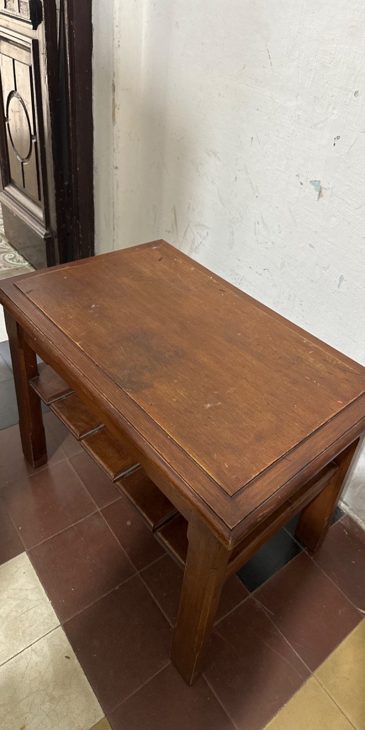 Lote anterior: Mesa ratona de madera