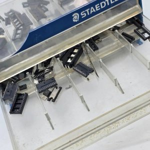 Organizador Staedtler con Componentes Electrónicos - imagen 3