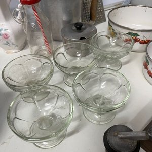Lote de Vajilla y Utensilios de Cocina: Olla de Loza, Vasos de Vidrio, Compoteras y Más - imagen 6