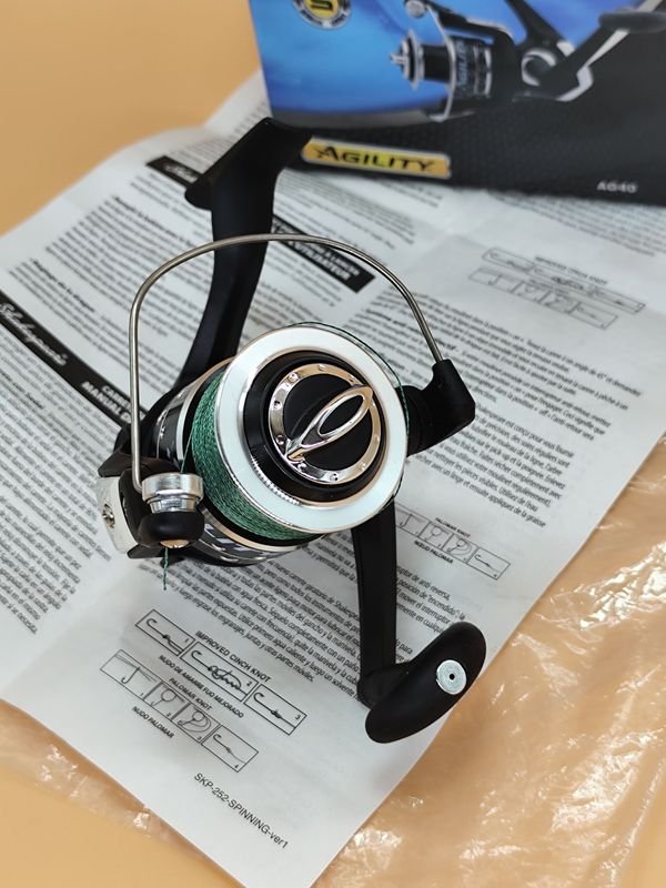 Reel de pesca Shakespeare Agility AG40 en excelente condición - imagen 6