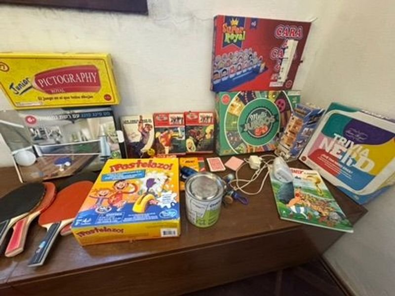 Lote anterior: Juguetes y juegos para niños, equipo de deportes y artículos para el hogar