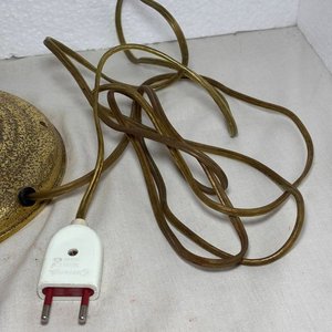 Lámpara de Mesa Clásica en Bronce con Doble Brazo - imagen 2