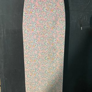 Lote anterior: Mesa de Planchar con Funda Estampada