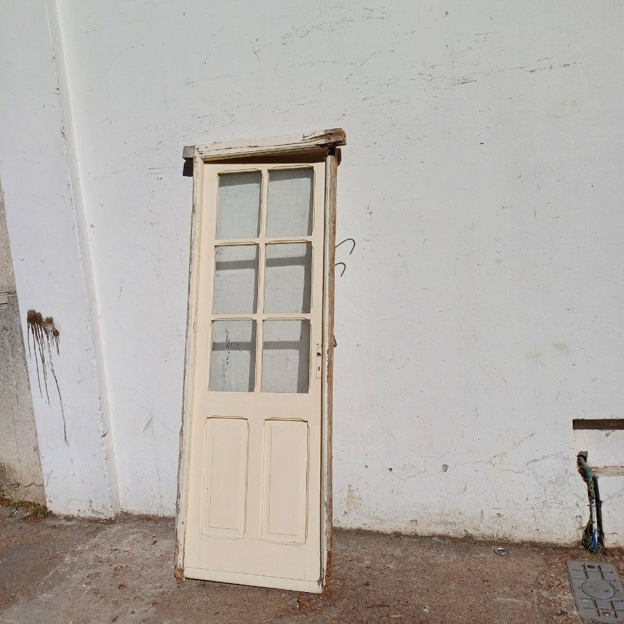 Puerta colonial en cedro con vidrios y marco de pinotea - imagen 3