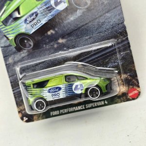 Hot Wheels Ford Supervan "Summit Surge" Serie Plata - imagen 2