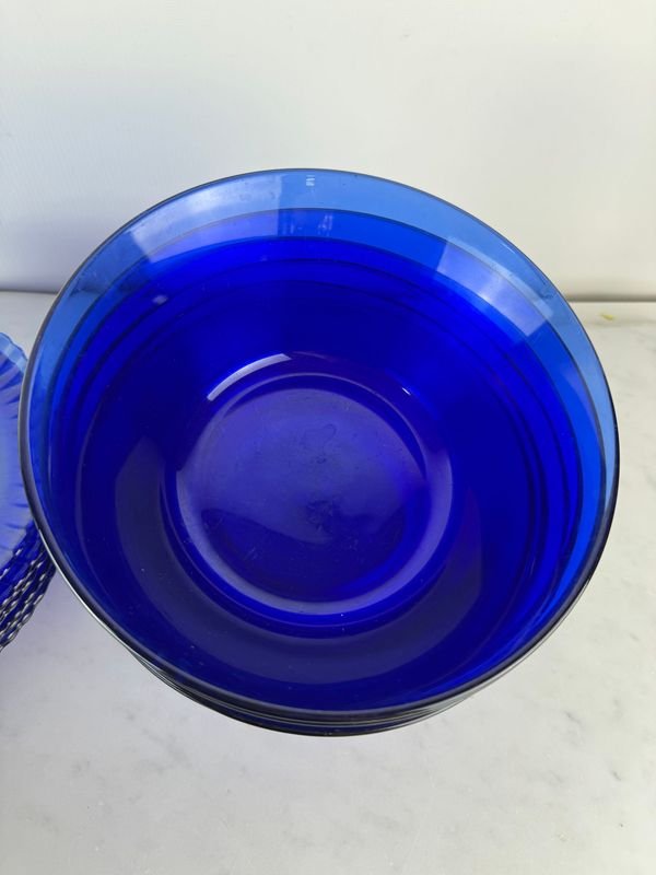 Platos y bowls en vidrio azul de buena calidad - imagen 10