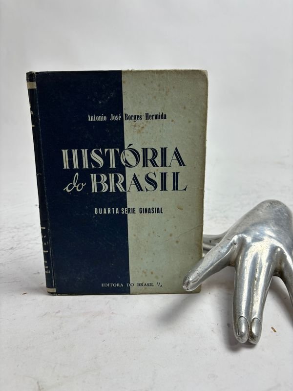 Lote siguiente: Libro de Historia del Brasil de Antonio José Borges Hermida