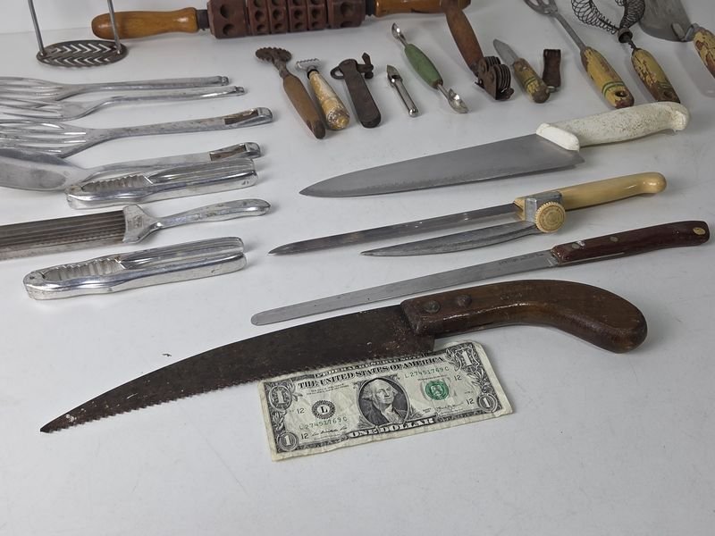 Colección de herramientas y utensilios antiguos y de alta calidad - imagen 11