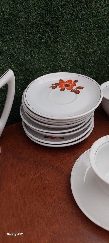 Colección de té blanco con flores rojas - imagen 3