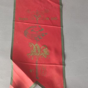 Lote anterior: Banderín Militar Rojo con Bordes Verdes - Regimiento de Caballería N° 6