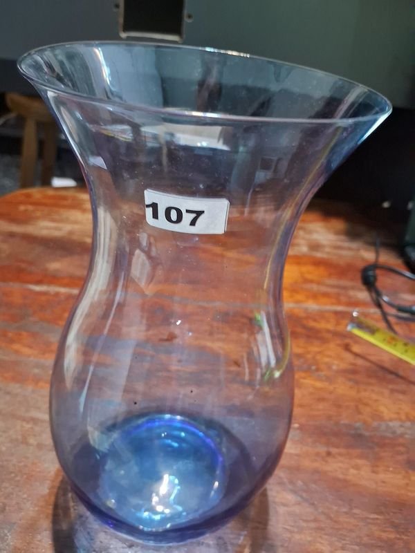 JARRÓN DE VIDRIO AZUL - Vaso de vidrio azul - imagen 4