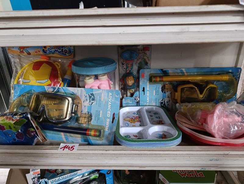 Lote de Juguetes: Snorkel, Bandejas y Accesorios