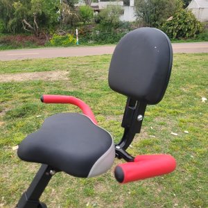 Bicicleta Fija Plegable Timesport Negra y Roja con Respaldo - imagen 3
