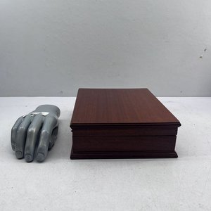 Elegante Caja de Madera para Pistola Calibre .380 - imagen 4