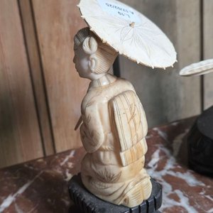 Dos Figuras Orientales Talladas en Marfil, 15cm - imagen 3