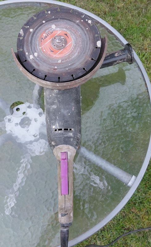 Amoladora Eléctrica Neo Usada